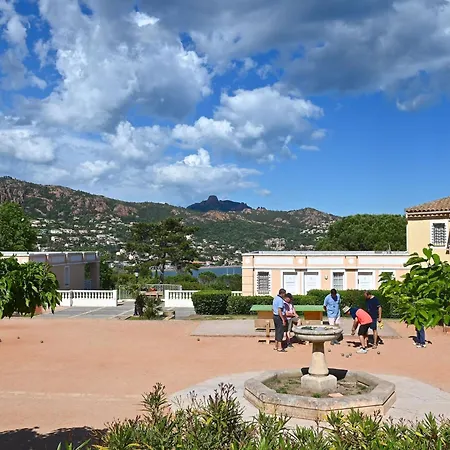 L'esquinade - G4 125 By Interhome Saint-Raphaël